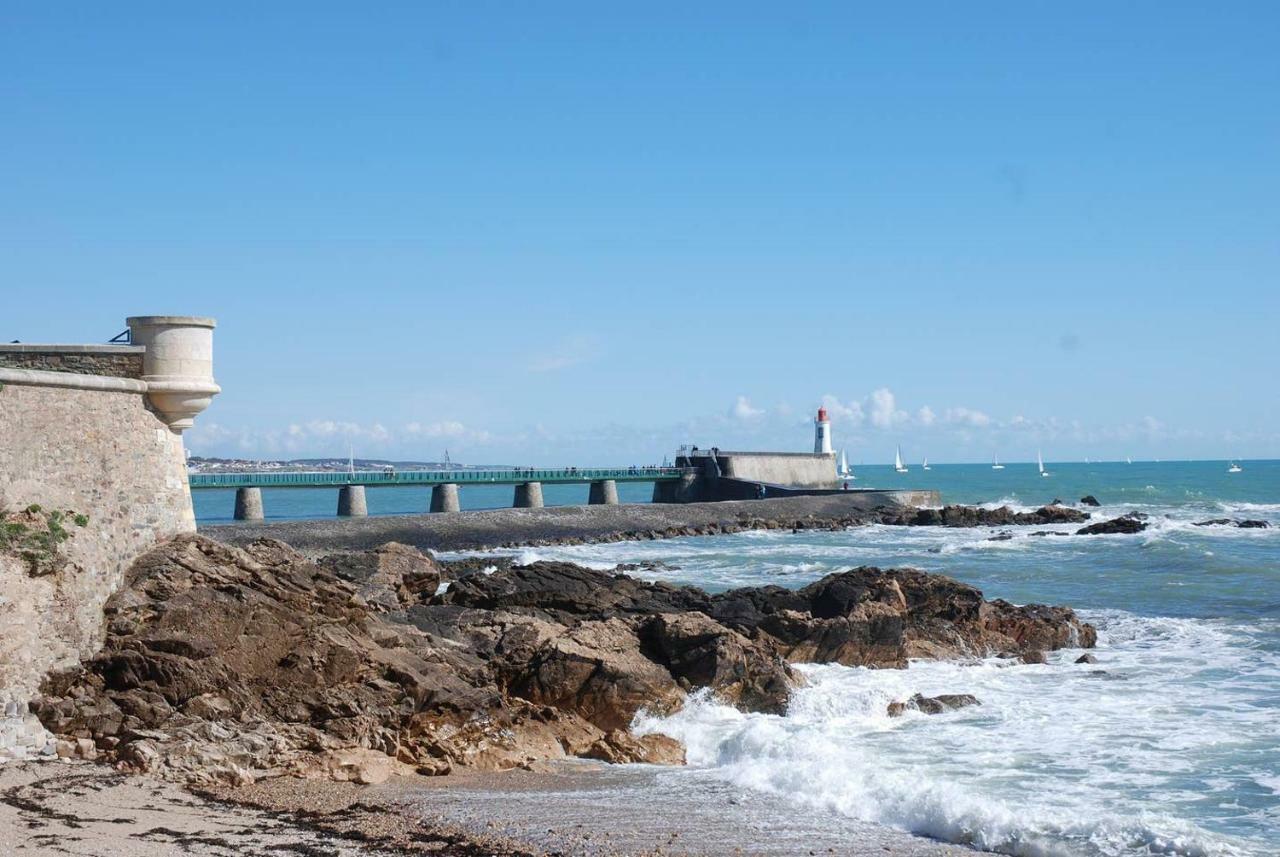 T2 50 M² Au Bord De Mer La Chaume Luaran gambar
